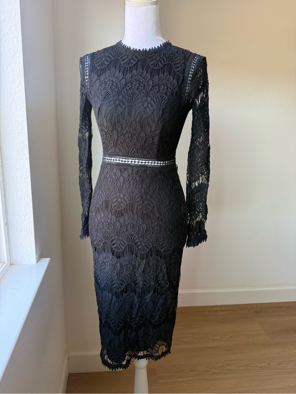 Love by Design Black Lace Long-Sleeve Sheath Dress